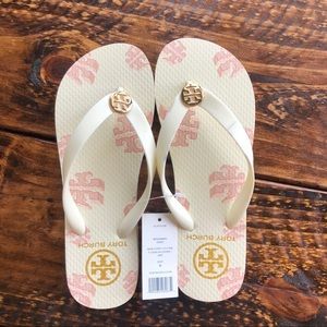 NEW Tory Burch flip flop sandals size 6
